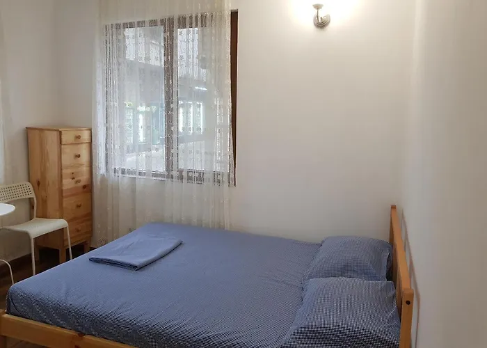 Antique Къща за гости