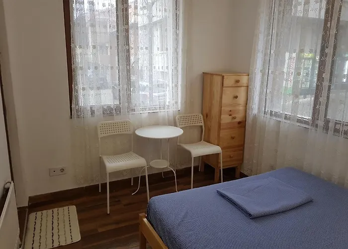 Antique Къща за гости 3*